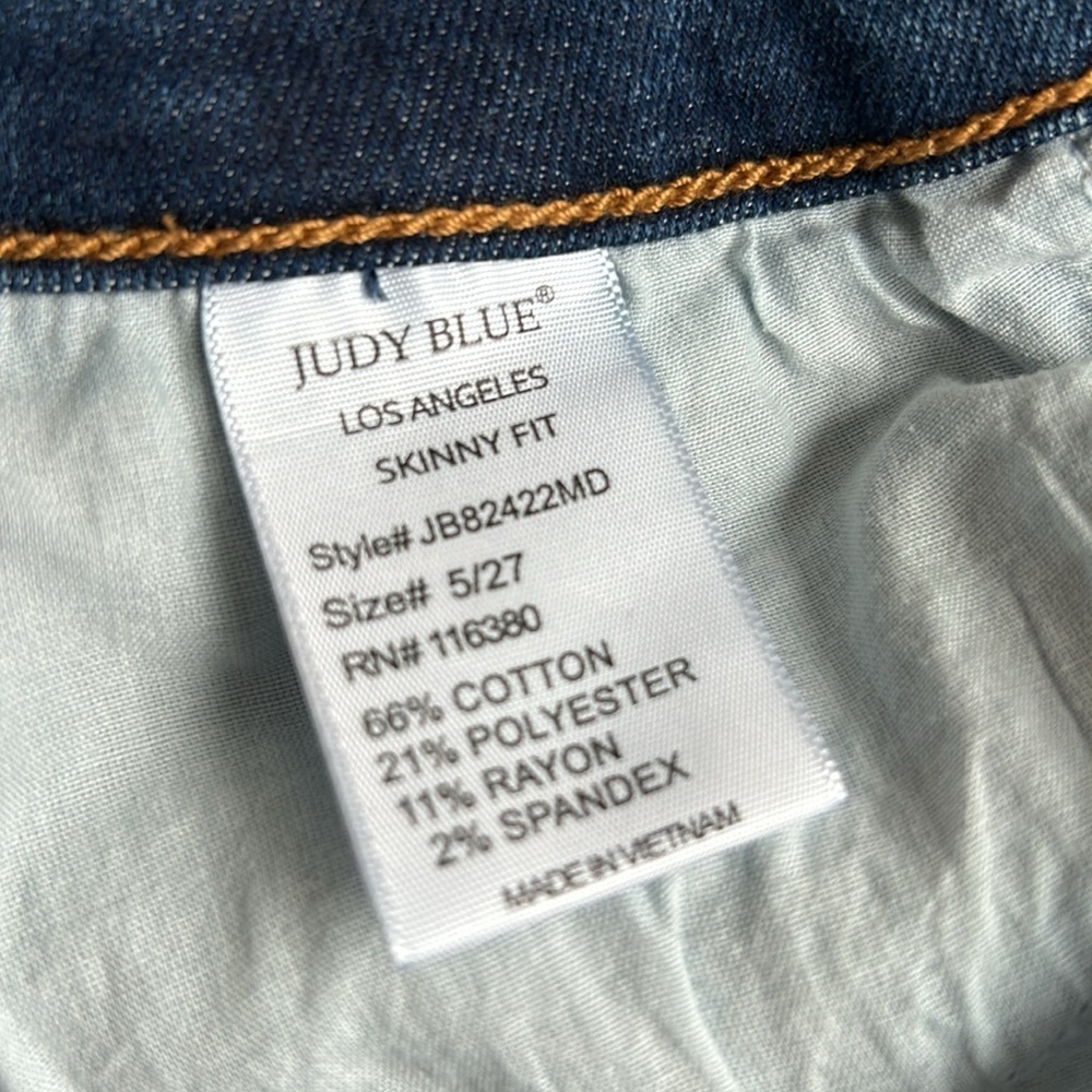 Judy Blue Sharon High Rise Released Hem Skinny blue jean zip closure - Picture 3 of 15